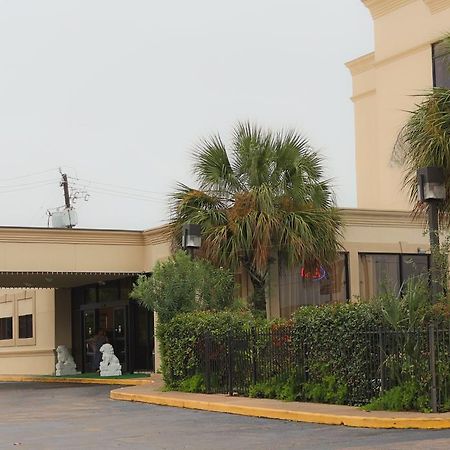 Great Value Inn Houston/Galleria Exterior photo